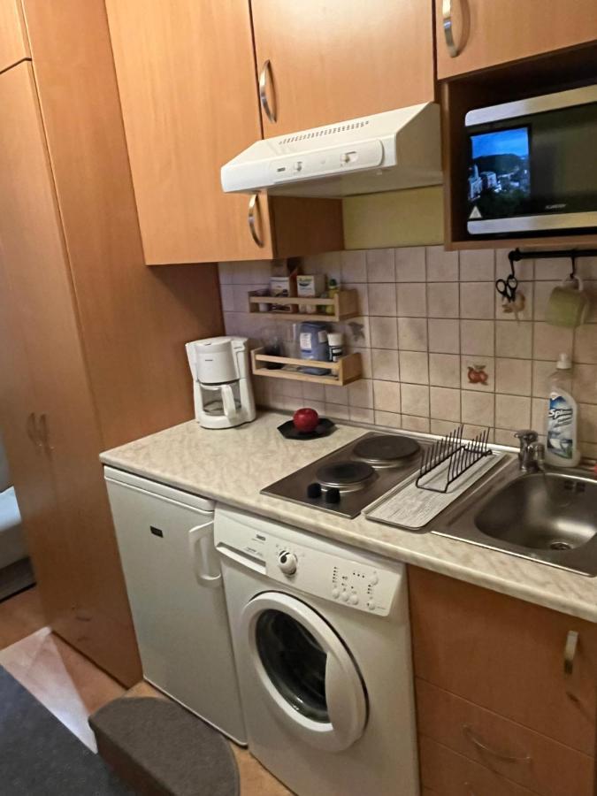 Tiny Private Apartment In Central Buda. Budapesta Exterior foto